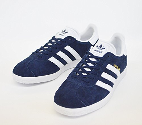 アディダスの定番、どこか似てる「ガゼル」と「キャンパス」の違いを